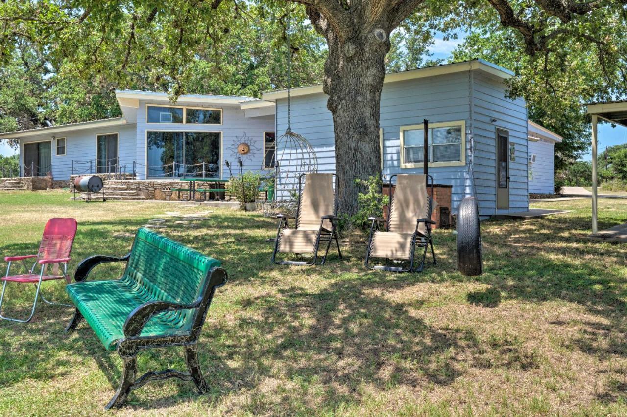 Rustic Lake Buchanan Hideaway With Game Room And Grill Tow Zewnętrze zdjęcie